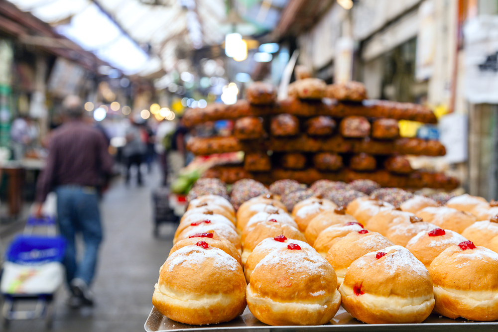 Mercado Mahane Yehuda Jerusalém Israel shutterstock 179005568