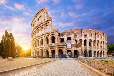 Que tal uma foto em frente ao Coliseu? - Roma | Crédito: Shutterstock