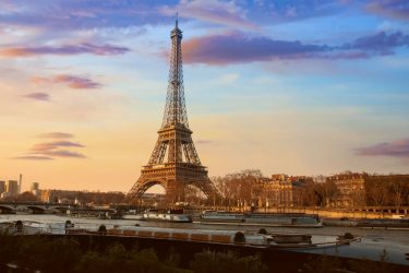todo mundo precisa visitar Paris - França | Crédito: Shutterstock