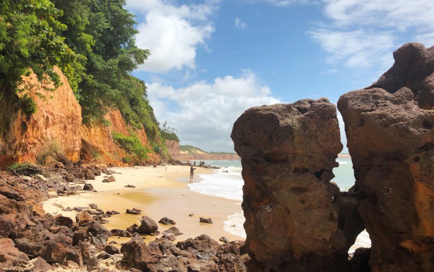 Praia da Pipa - Natal - Rio Grande do Norte | Crédito editorial: Shutterstock.com/Montelucca