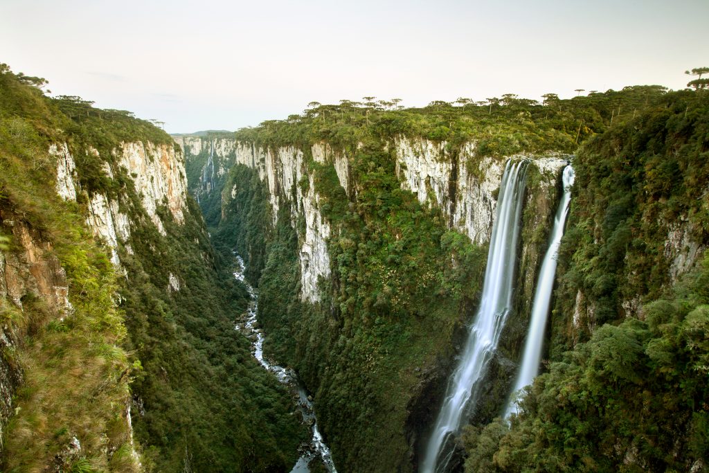 Melhores lugares para passear no Rio Grande do Sul: Itaimbezinho - Cambará do Sul | Crédito: Shutterstock