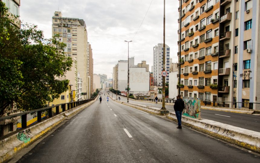 Minhocão - São Paulo | Crédito editorial: Diego Meneghetti/Shutterstock.com
