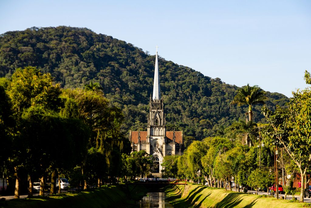 Catedral São Pedro de Alcântara - Petrópolis - Rio de Janeiro | Crédito: Julio Ricco / Shutterstock.