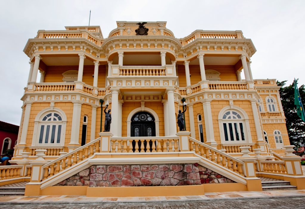 Palácio Rio Negro - Manaus - Amazonas | Crédito: Altrendo Images / Shutterstock.com