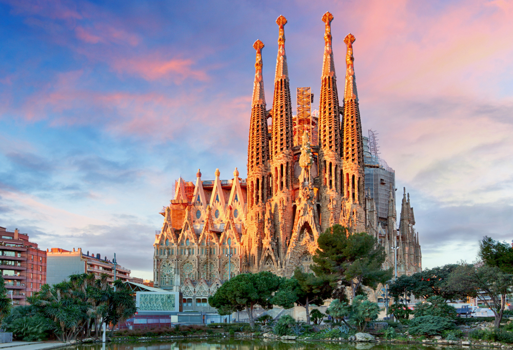 Sagrada Família - Barcelona - Espanha | Crédito editorial: TTstudio / Shutterstock.com 1