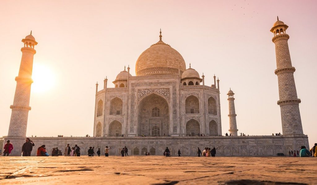 Taj Mahal Agra india enjoytheworld Pixabay 4051753 1280
