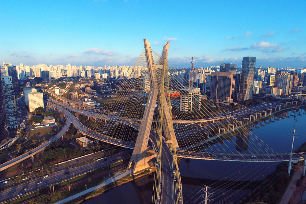 Ponte Estaiada Sao Paulo shutterstock 1420355708