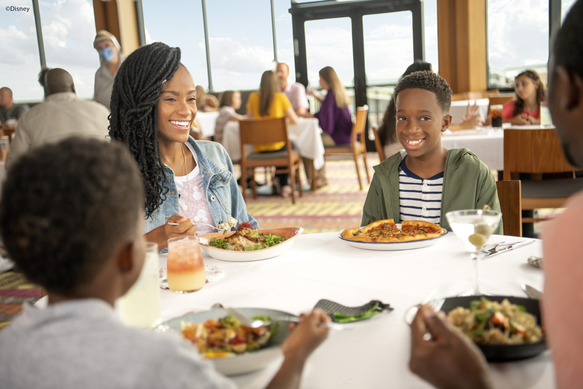 Lembre-se: faça uma reserva nos restaurantes do Walt Disney World Resort que você pretende conhecer | Crédito: ©Disney