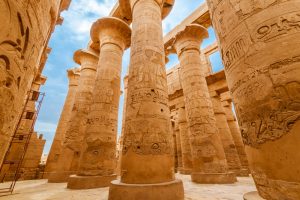 Grande Salao Hipostilo Templo de Karnak Luxor Egito shutterstock 441338173