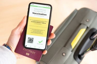 O passaporte visa estimular a retomada das viagens internacionais para quem já está vacinado ou apresenta teste de covid-19 negativo | Crédito: Divulgação