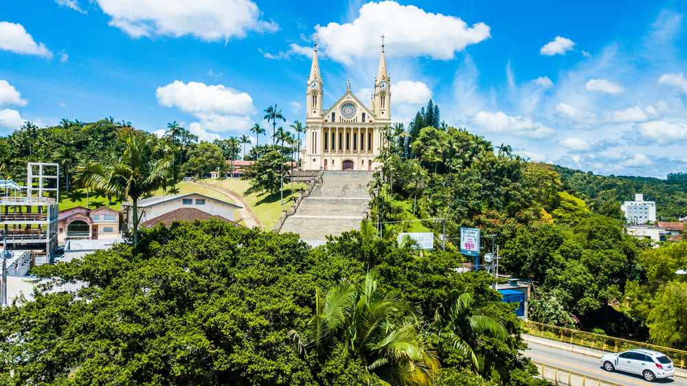 Igreja Matriz Sao Pedro Apostolo Gaspar Santa Catarina Shutterstock