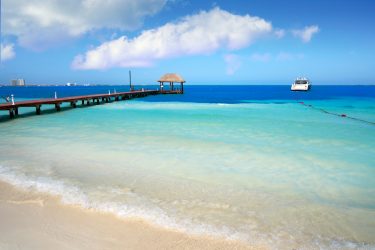 Playa Langosta Cancun shutterstock 751783663
