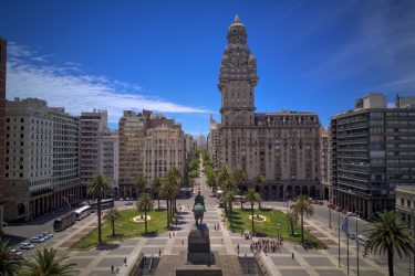 Montevideu Uruguai shutterstock 1633179751