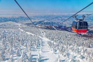 Vistas de outro planeta: Monte Zao, no Japão, reúne milhares de turistas todos os anos por conta dos “monstros de neve” l Crédito: Shutterstock 