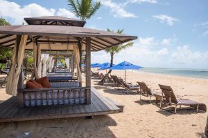 Hotéis pet friendly: área privativa para curtir uma praia na Pousada Bahia Bonita, em Trancoso (BA)|l Crédito: Divulgação