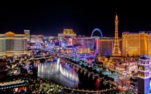Acima de tudo, Las Vegas (EUA) é um dos cenários de filmes famosos e uma ótima opção para curtir | Crédito editorial: randy andy / Shutterstock.com