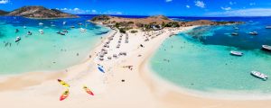 Quem tá a fim de visitar um país do Caribe sem visto pode (e deve!) apostar em St. Martin | Pinel Island, St. Martin | Crédito: Shutterstock